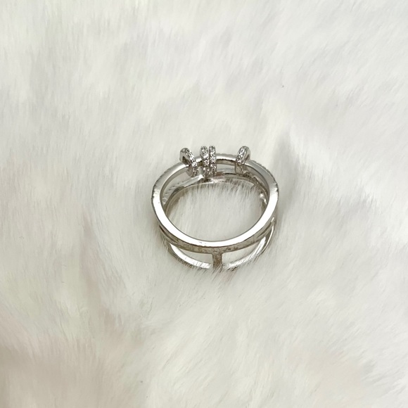 Ring - Picture 3 of 3